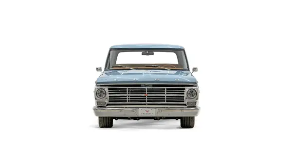 Brittany Blue 1968 Ford F100_5 Front